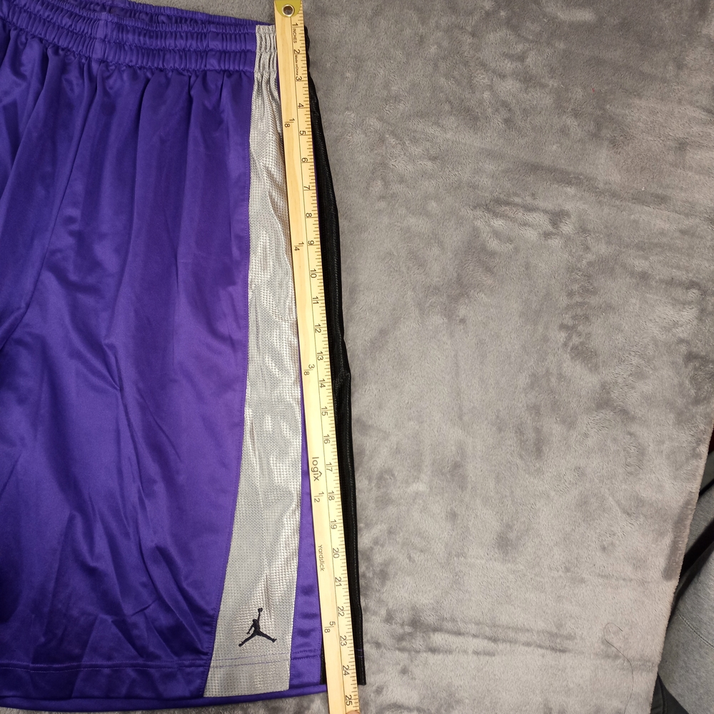 Jordan Men's Purple Basketball Shorts with Contrast Stripe Size L - Picture 11 of 13
